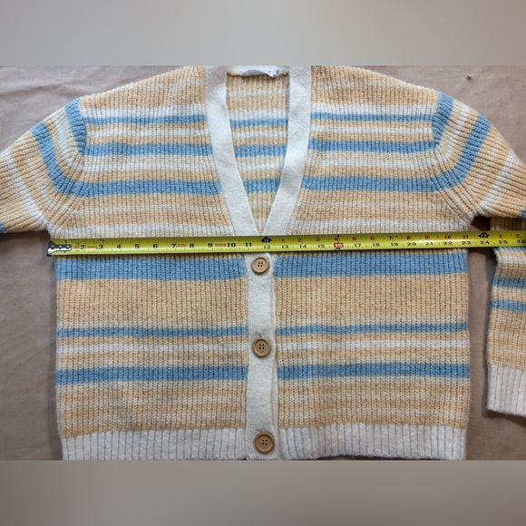 All in Favor Cream and Blue Striped Cardigan Size S - Picture 3 of 5